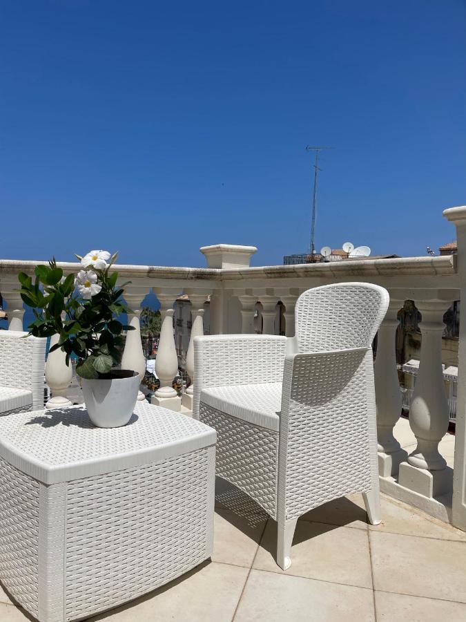 לינה וארוחת בוקר טרופאה Terrazzo Del Borgo מראה חיצוני תמונה